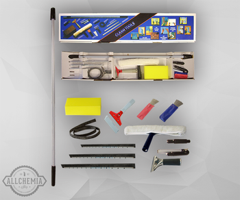 ZESTAW SPRZĄTAJĄCY DO MYCIA OKIEN CZTERNASTOELEMENTOWY KOMPLET